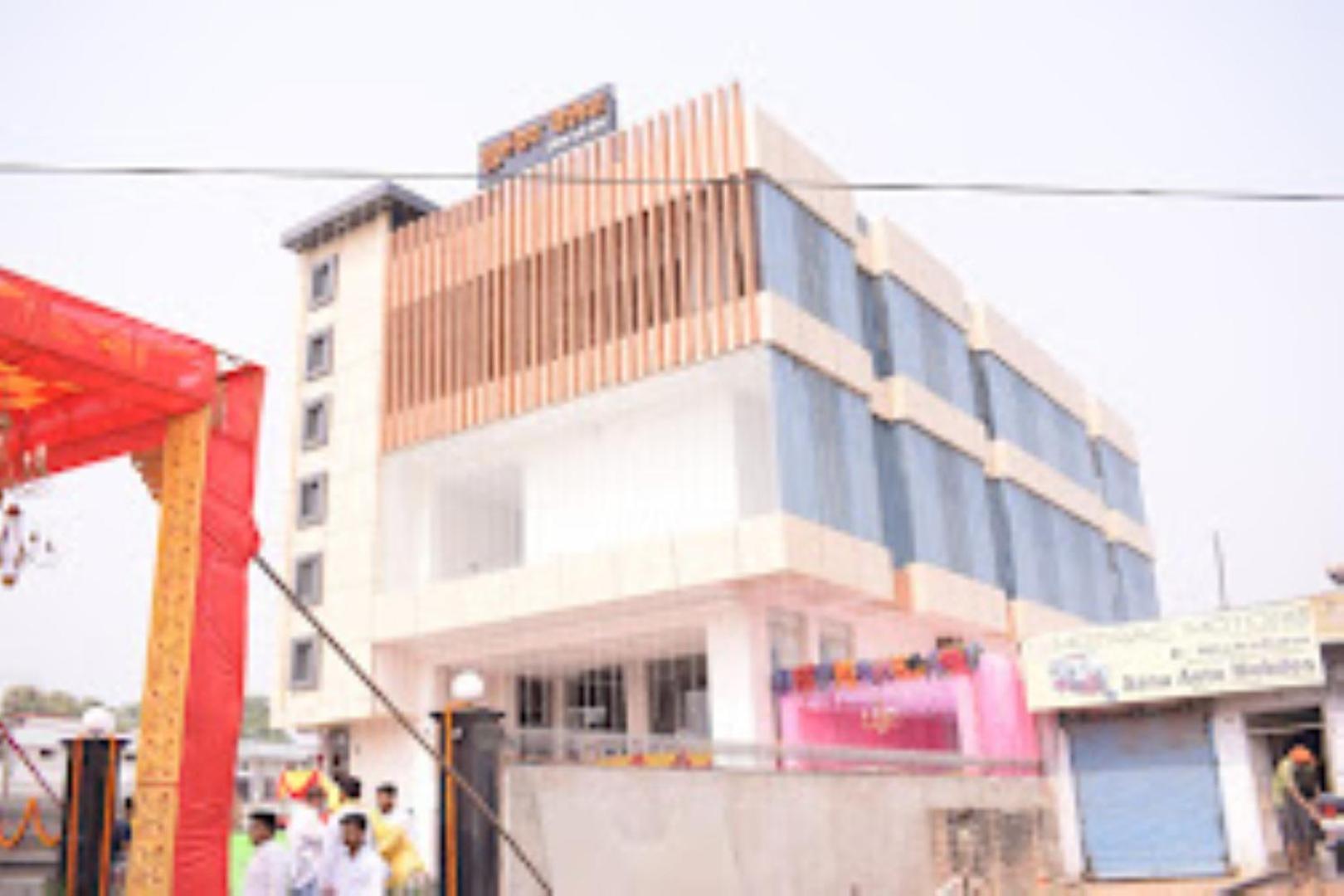 Guru Dev Palace Hotel & Lawn,Ayodhya المظهر الخارجي الصورة